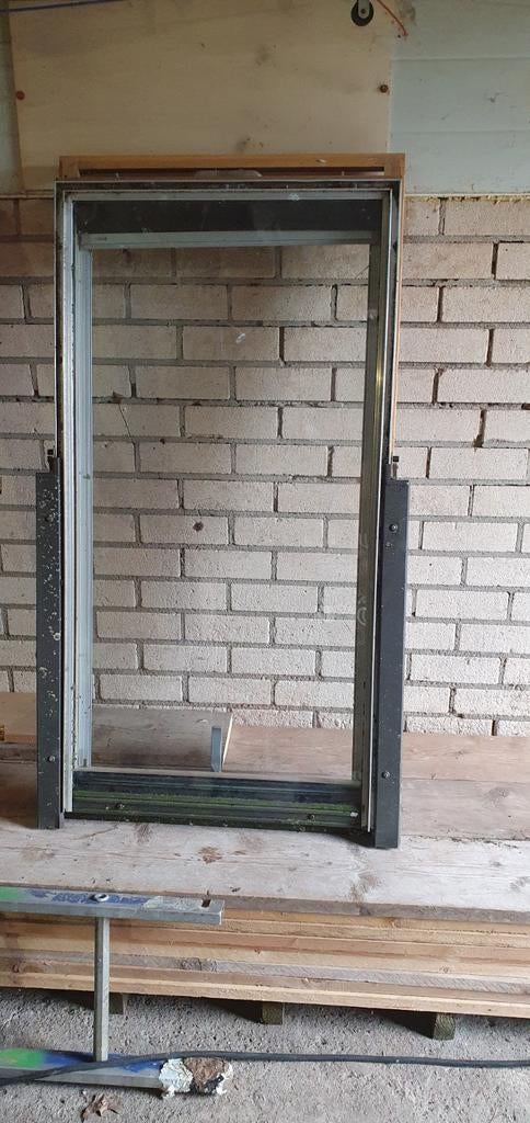 Velux Dakraam 78x140 Kantelbaar/Uitzetbaar, Doe-het-zelf en Verbouw, Glas en Ramen, Ophalen of Verzenden, Minder dan 80 cm, Dakraam