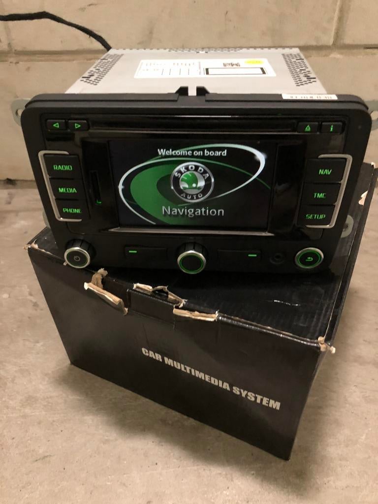 originele skoda amundsen radio navigatie scherm RNS 310 yeti, Auto diversen, Autoradio's, Ophalen of Verzenden, Zo goed als nieuw