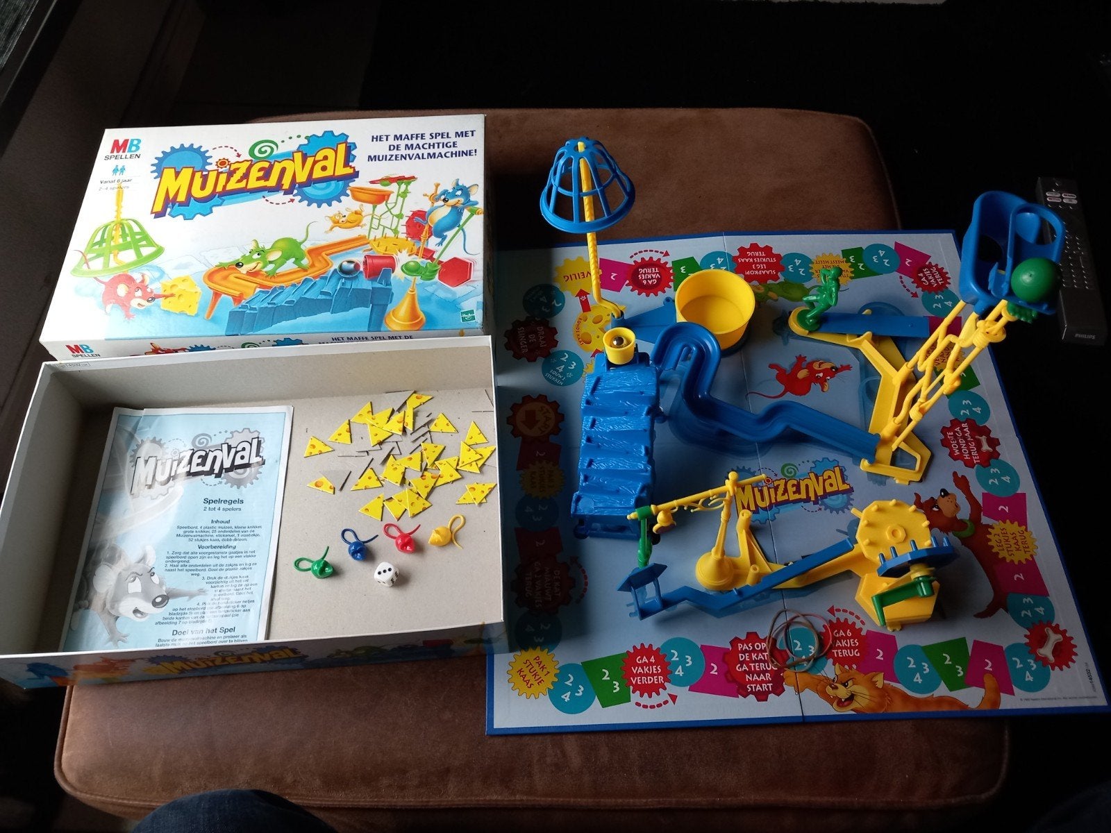 Muizenval bordspel - Compleet en in goede staat, Ophalen of Verzenden, Drie of vier spelers, Hasbro European Services, 4 The Square, Stockley Park, Uxbridge, Middlesex, UB11 1ET, UK
