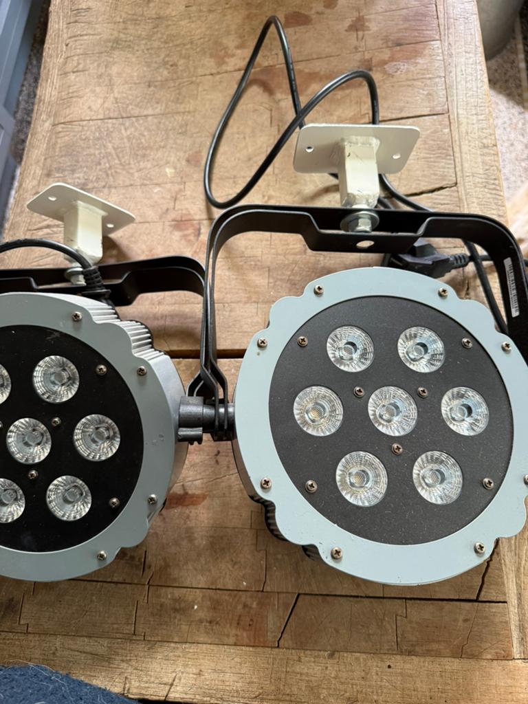 2x Showtec Compact Par 7 Q4 LED spots / uplights met DMX, Ophalen of Verzenden, Licht