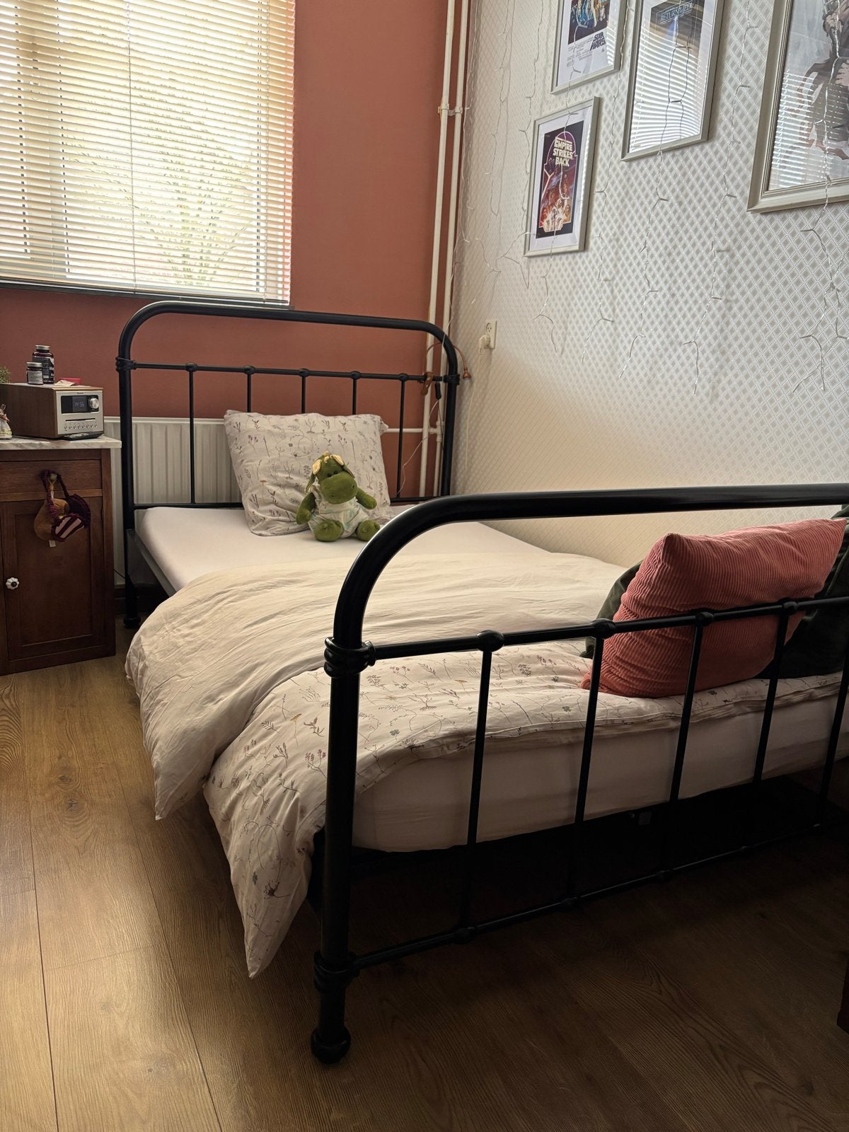 Bed 120x200 incl. lattenbodem, Huis en Inrichting, Slaapkamer | Bedden, Ophalen, Gebruikt, Zwart, Twijfelaar