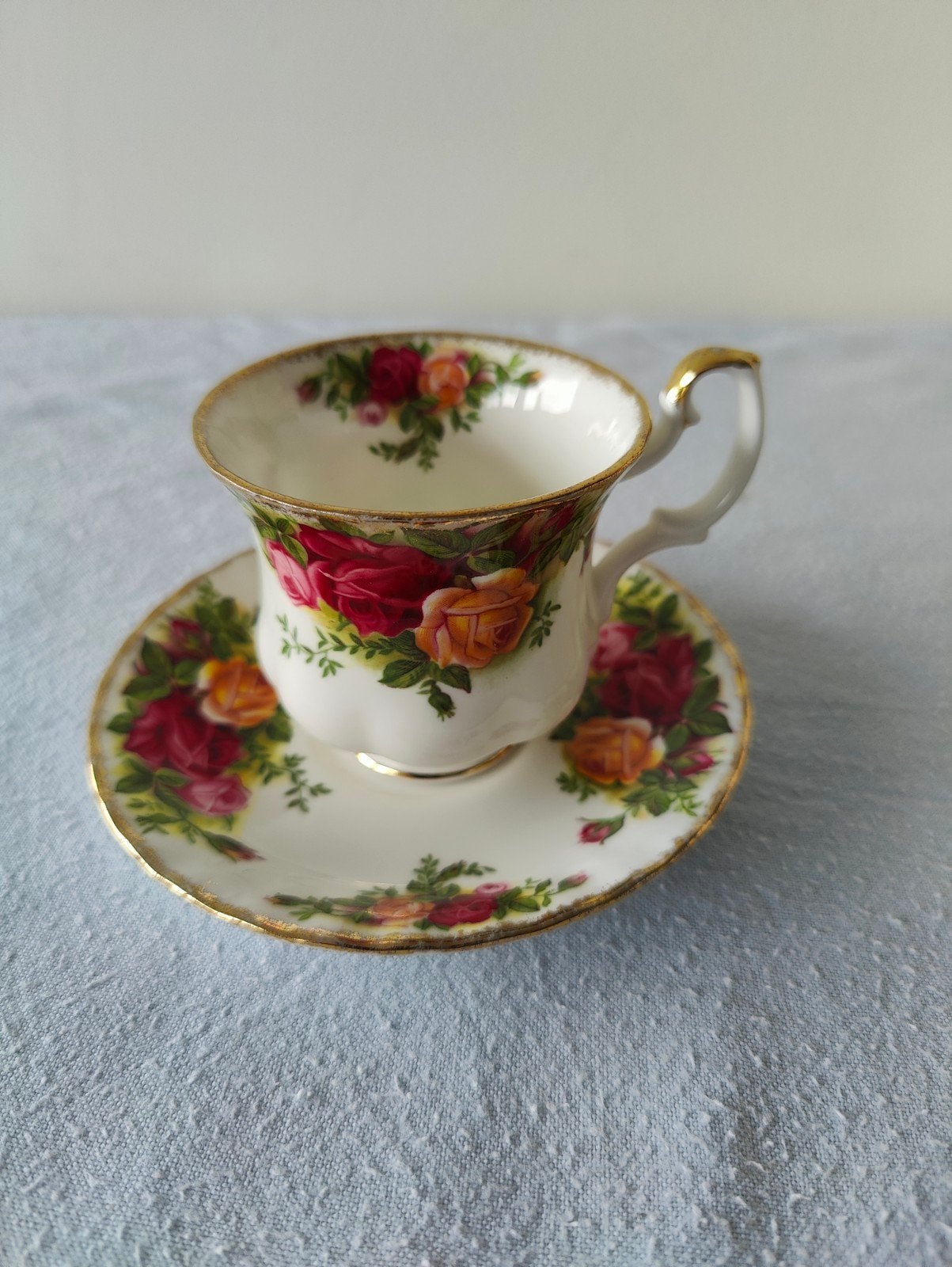 Royal Albert Old Country Roses Kop en Schotel 1962, Ophalen of Verzenden