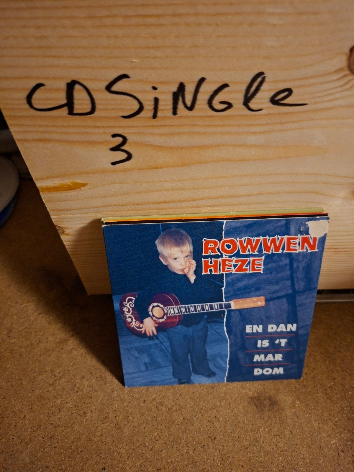 Rowwen Hèze - En Dan Is 't Mar Dom CD Single, Ophalen of Verzenden, Gebruikt, Nederlandstalig