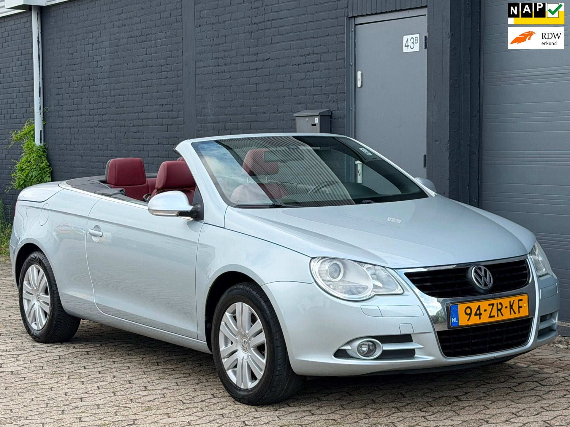 Volkswagen Eos 2.0-16v FSI LEER CLIMA CRUISE PANO APK, Voorwielaandrijving, Gebruikt, 4 cilinders, 4 stoelen