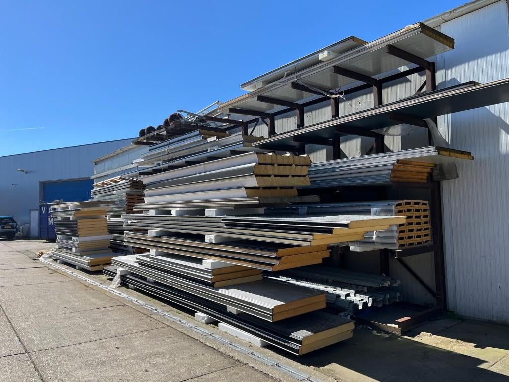 Geïsoleerde dakpanelen & gevelpanelen - B-keuze - €15,13 pm², Ophalen, Zo goed als nieuw, Overige materialen, 20 tot 50 mm