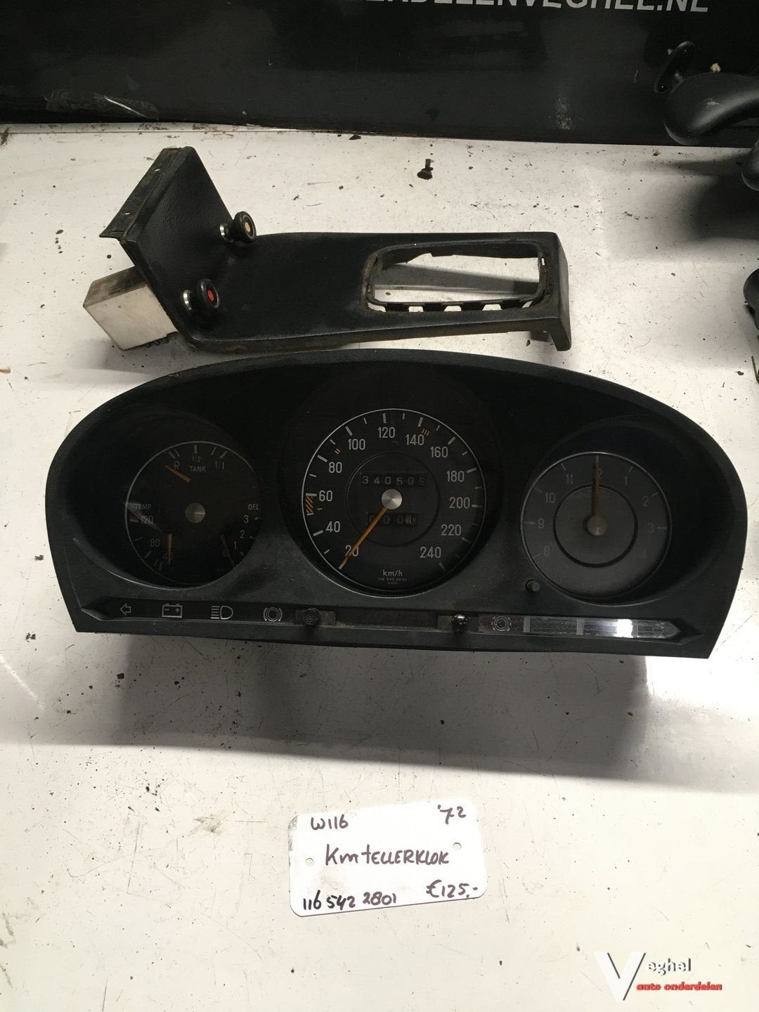 Mercedes W116  1972 Km Tellerklok. 116 542 2801