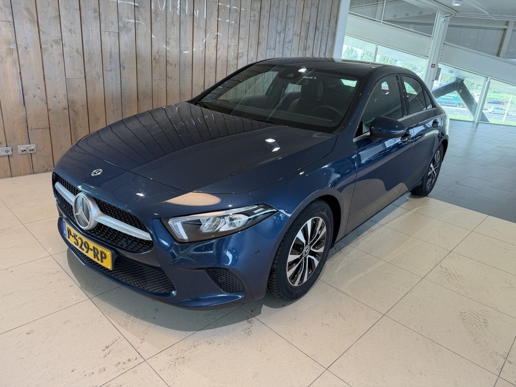 Mercedes-Benz A-Klasse 180 Business Solution (bj 2022), Auto's, Mercedes-Benz, 136 pk, Euro 6, 4 cilinders, Automatische klimaatregeling