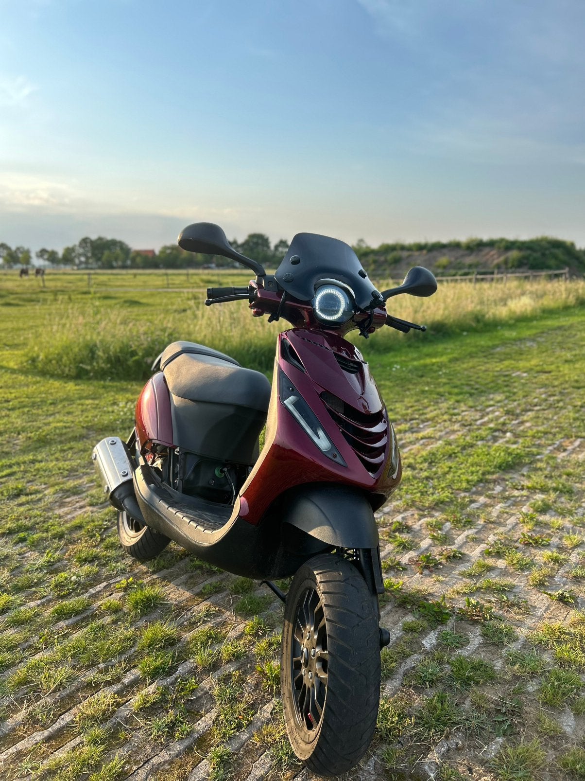 Piaggio Zip 150AC 2T, Fietsen en Brommers, Scooters | Piaggio, Ophalen, Tweetakt, Zip, Nieuw