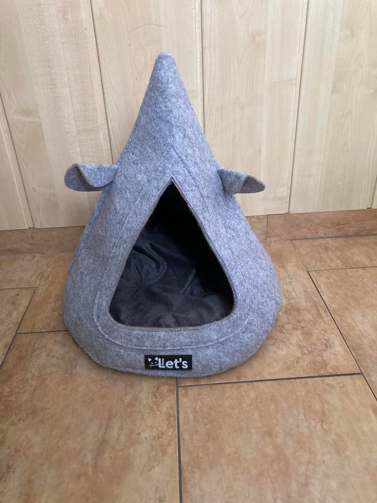 Kattenmand/Kattenhuis met kussen, Ophalen of Verzenden, Zo goed als nieuw, Riet