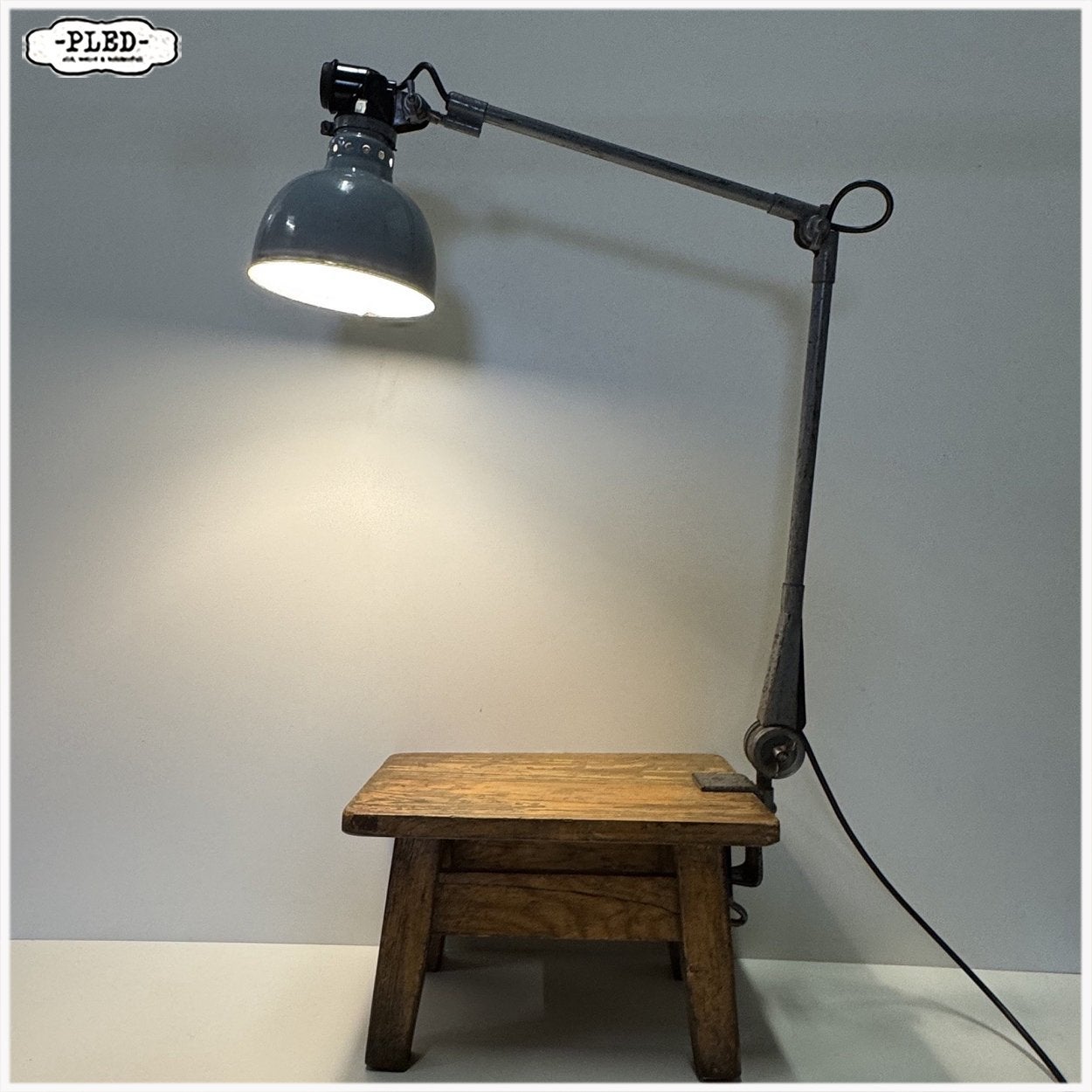 Oude Ernst Rademacher klemlamp Lamp Tafellamp, Metaal, Overige merken, Gebruikt, Grijs