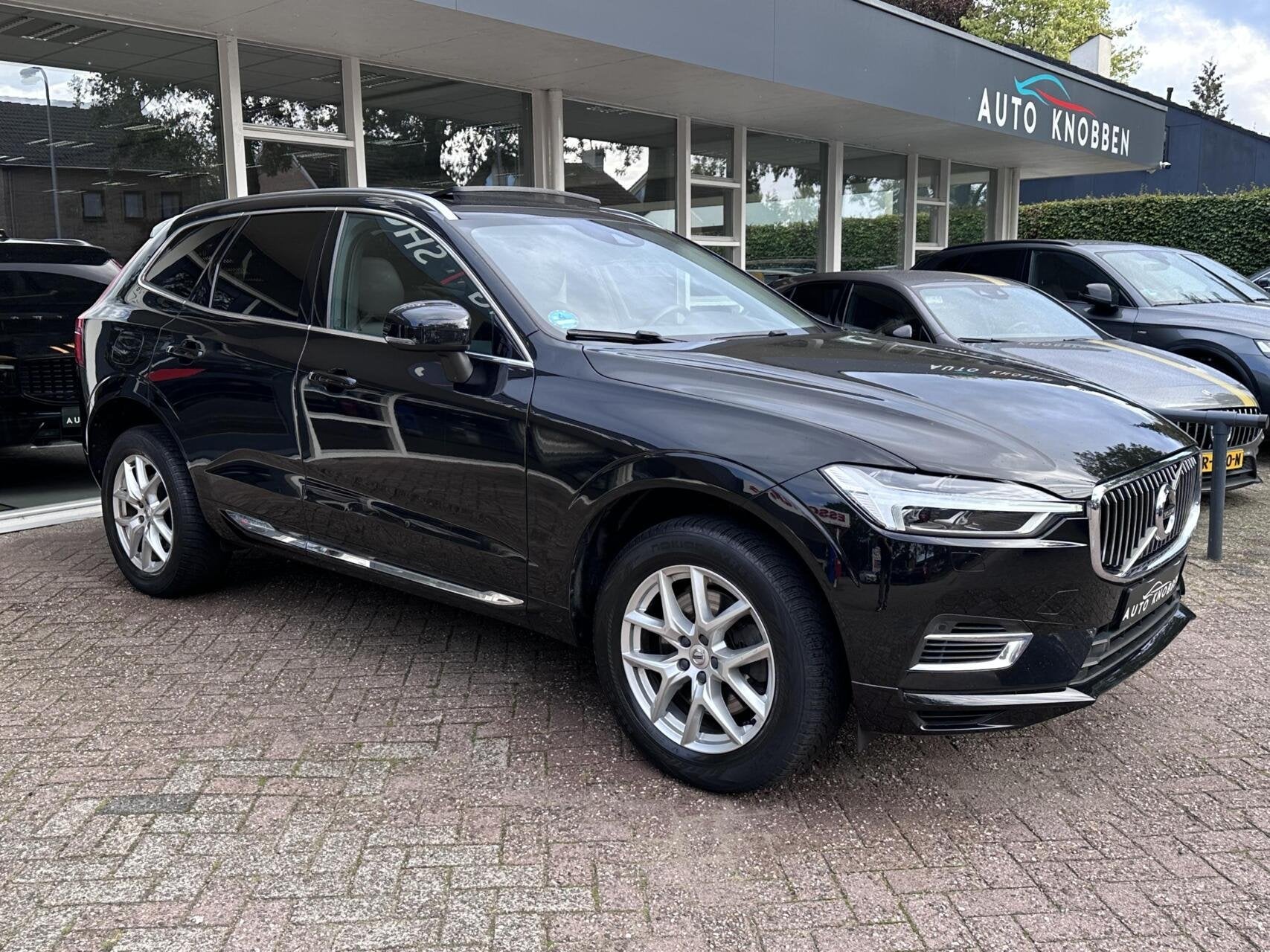 Volvo XC60 2.0 T8 Twin Engine AWD Inscription Pano, Leer, Ca, Auto's, Automaat, Gebruikt, 4 cilinders, Leder