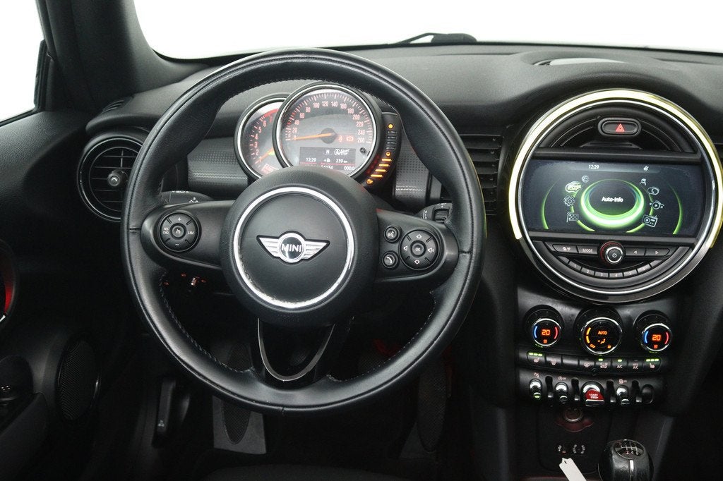 Mini Cabrio 1.5 Cooper Pepper Serious Business (STOELVERWARM, Auto's, Mini, Voorwielaandrijving, 136 pk, Gebruikt, Cabriolet