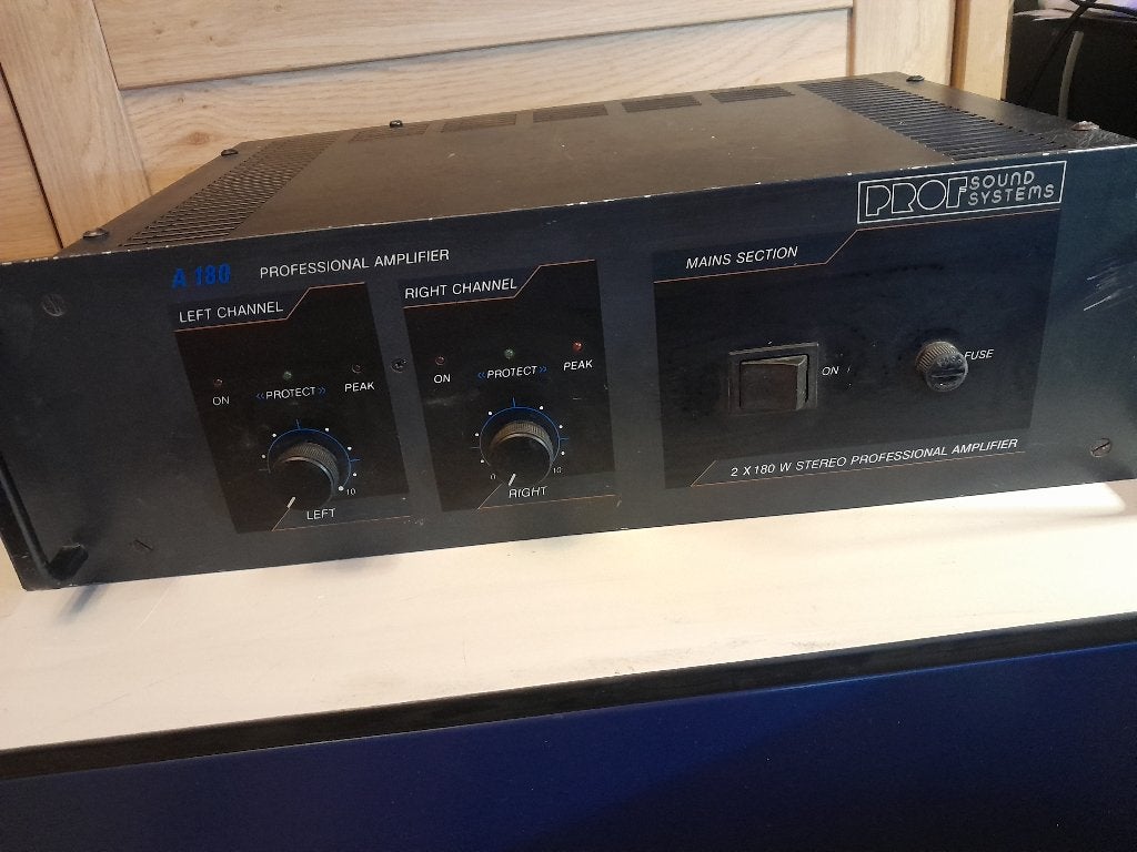 PROF SOUND SYSTEMS A 180 Professionele Versterker, Overige merken, Gebruikt, Ophalen of Verzenden, 120 watt of meer