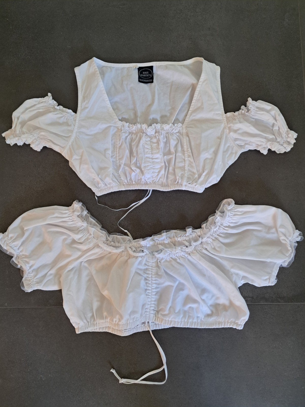 2 off shoulder bloesjes voor Dirndl., Ophalen of Verzenden, Gedragen, Maat 42/44 (L), Overige thema's