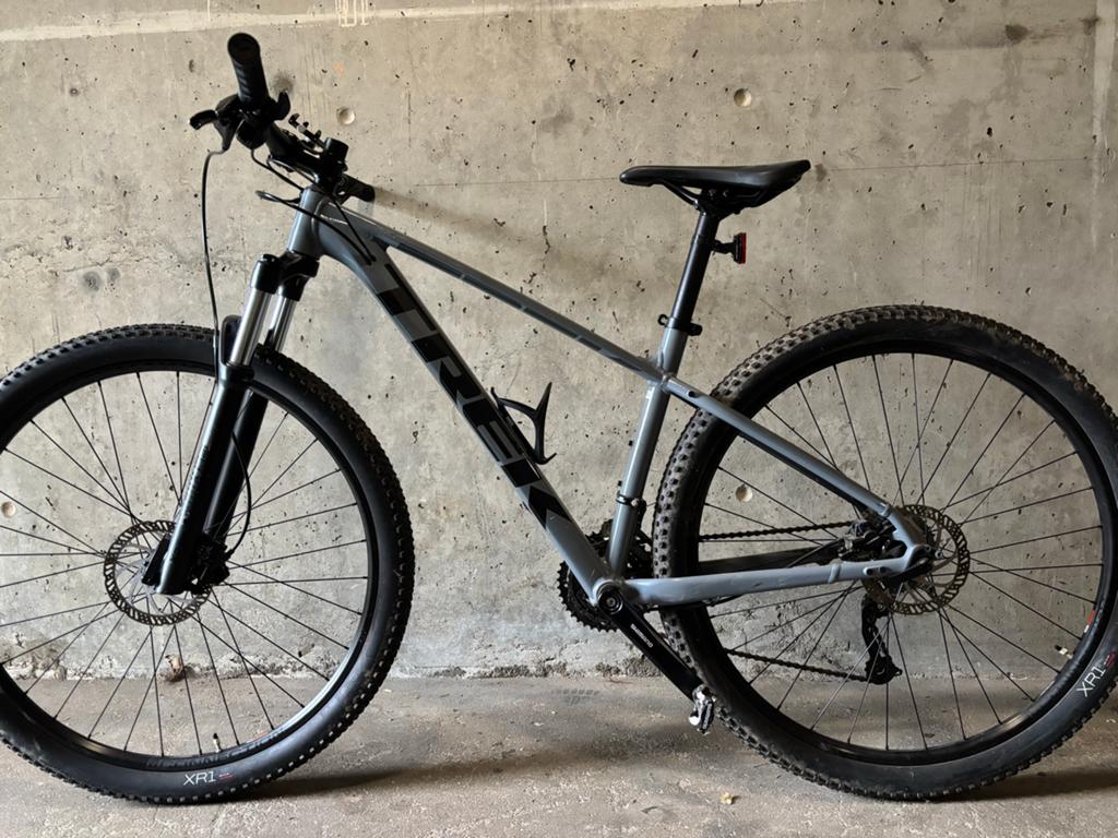 Trek Marlin 7 mountainbike met 27 versnellingen, Fietsen en Brommers, Fietsen | Mountainbikes en ATB, Ophalen, Hardtail, Zo goed als nieuw