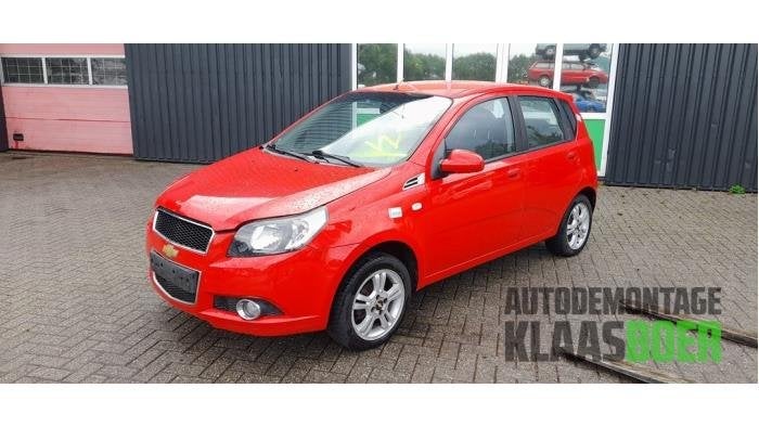 Voorbumper van een Chevrolet Aveo, Gebruikt, -, Ophalen of Verzenden, Bumper