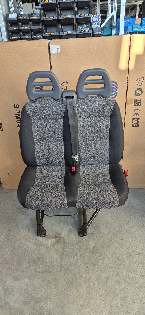 Bijrijdersbank Fiat Ducato 2019 met gordels, zeer netjes!, Auto-onderdelen, Interieur en Bekleding, Ophalen, Gebruikt, Fiat