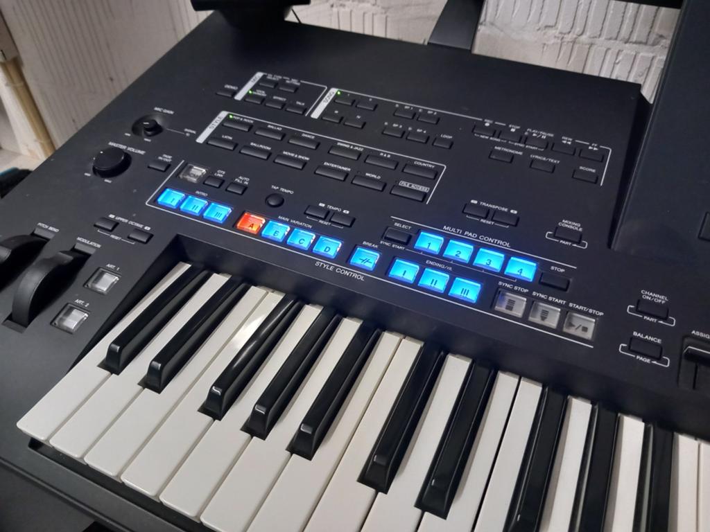 Tyros4XXL Limited Edition, Muziek en Instrumenten, Ophalen, 61 toetsen, Yamaha, Zo goed als nieuw