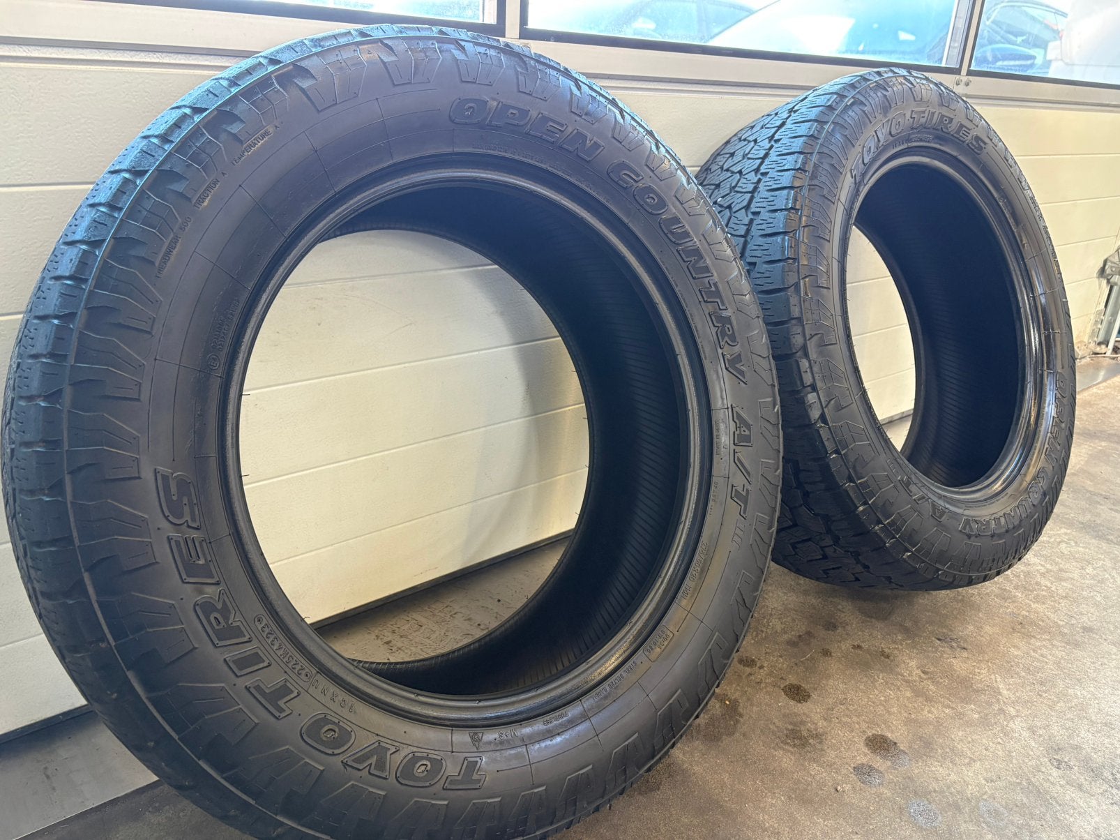 20 inch toyo tires 275/60/20 winter banden 2x6,75 MM, Gebruikt, 275 mm, Band(en), Terreinwagen