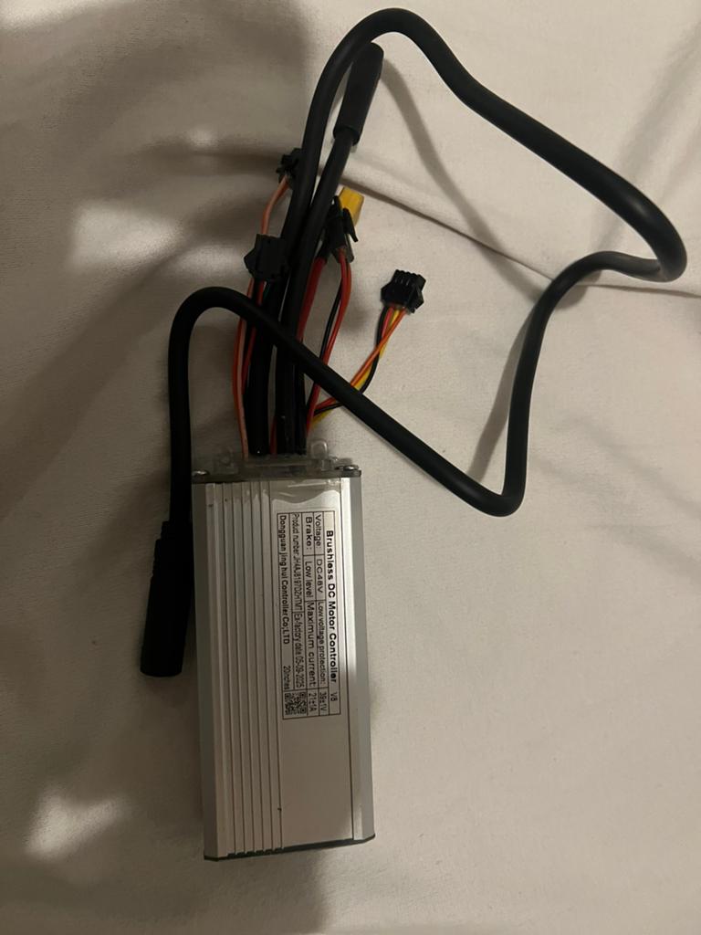 Ouxi V8 controller, Ophalen, Zo goed als nieuw, Overige schalen, Onderdeel