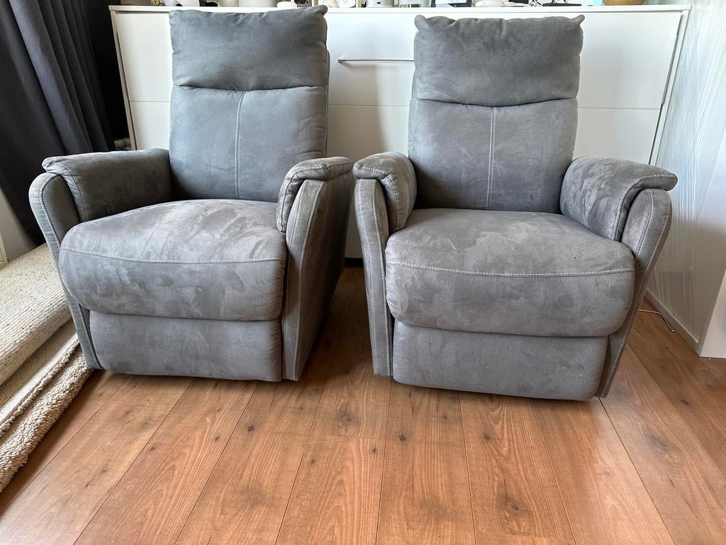 Jysk Abildskov elektrische fauteuil - Grijs, Huis en Inrichting, Fauteuils, Ophalen, Relax, Gebruikt, 75 tot 100 cm