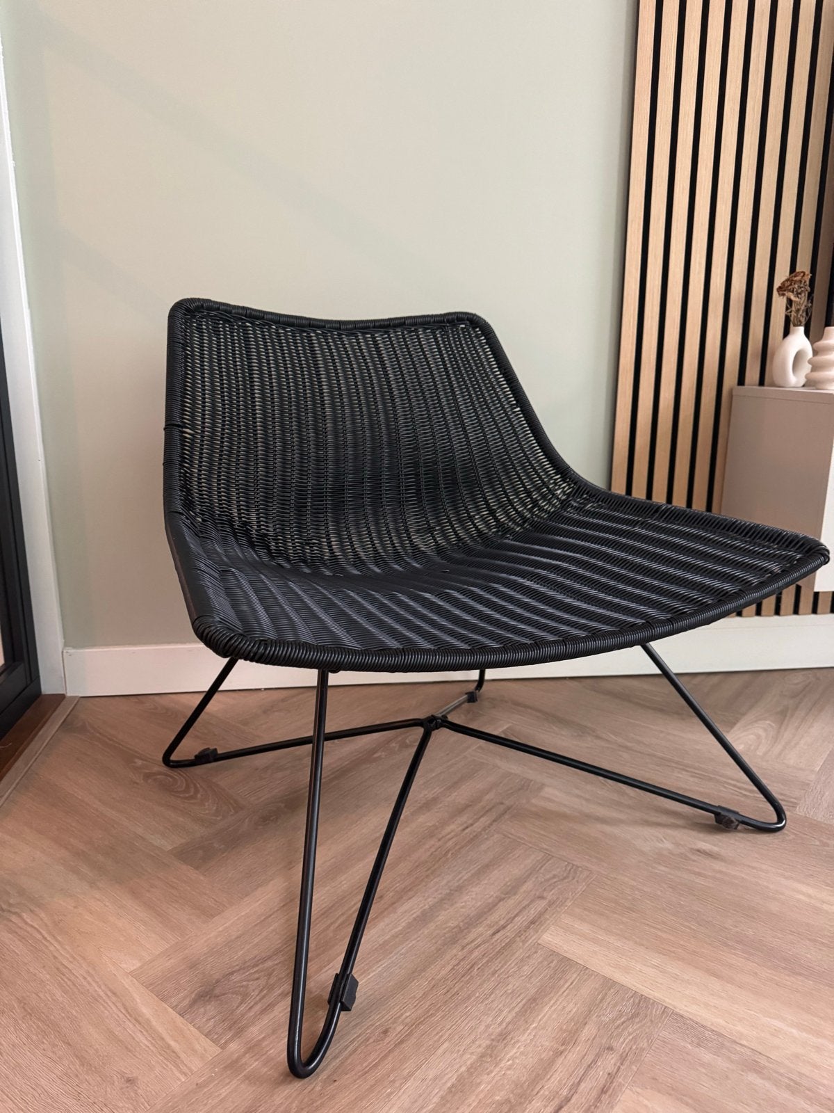 Zwarte Loods5 fauteuil met rotan zitting en metalen onderste, Ophalen, Gebruikt, Metaal