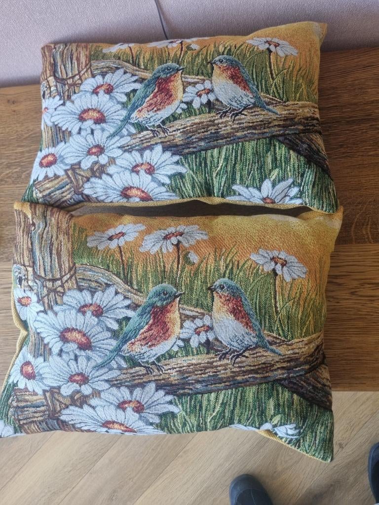 2 kussentjes oker geel met gobelins stof, Huis en Inrichting, Ophalen of Verzenden, Geel, Vierkant