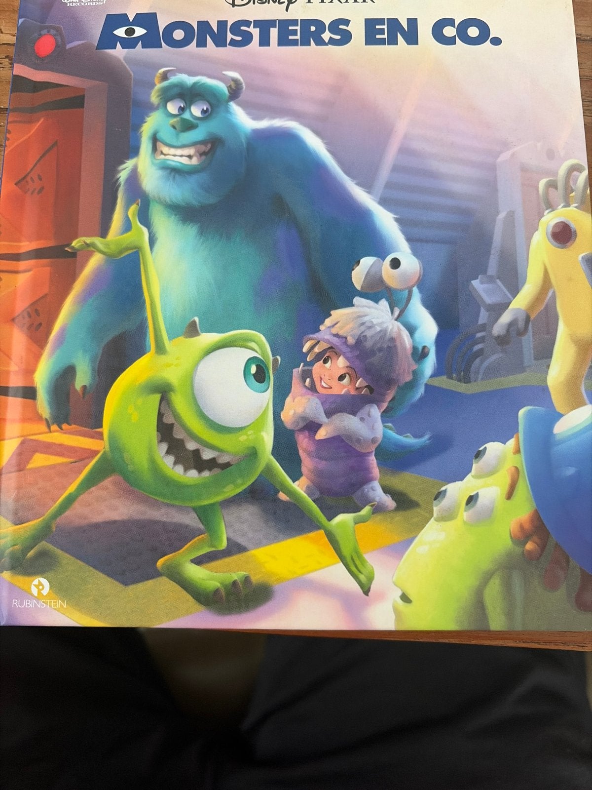 Disney Pixar Monsters en Co. Verhalenboek met CD, Boeken, Ophalen of Verzenden, Zo goed als nieuw, Fictie algemeen