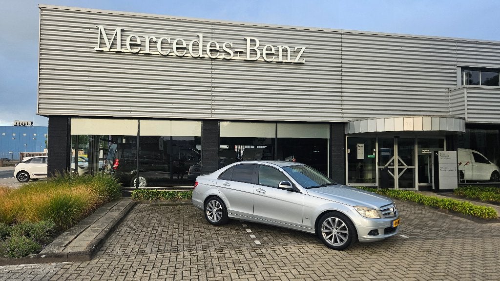 Mercedes-Benz C-Klasse 1.8 C180 Kompressor Sedan 2008 Grijs, Euro 5, Zwart, 1796 cc, 75 €/maand