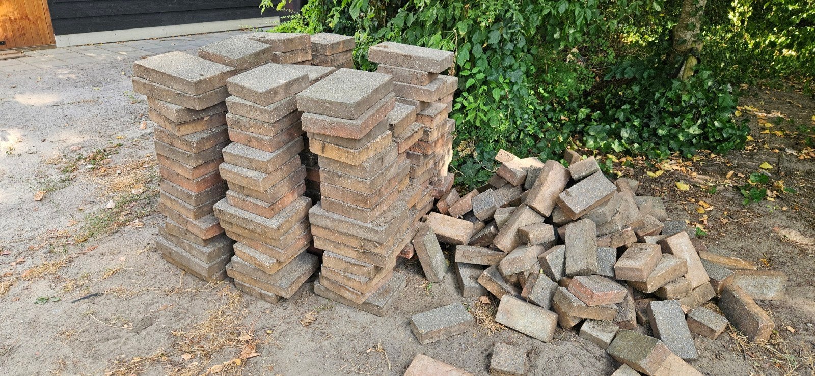 Gratis ophalen: 30m2 Straatwerk, wildverband, Tuin en Terras, Ophalen, Gebruikt, Klinkers, 10 m² of meer