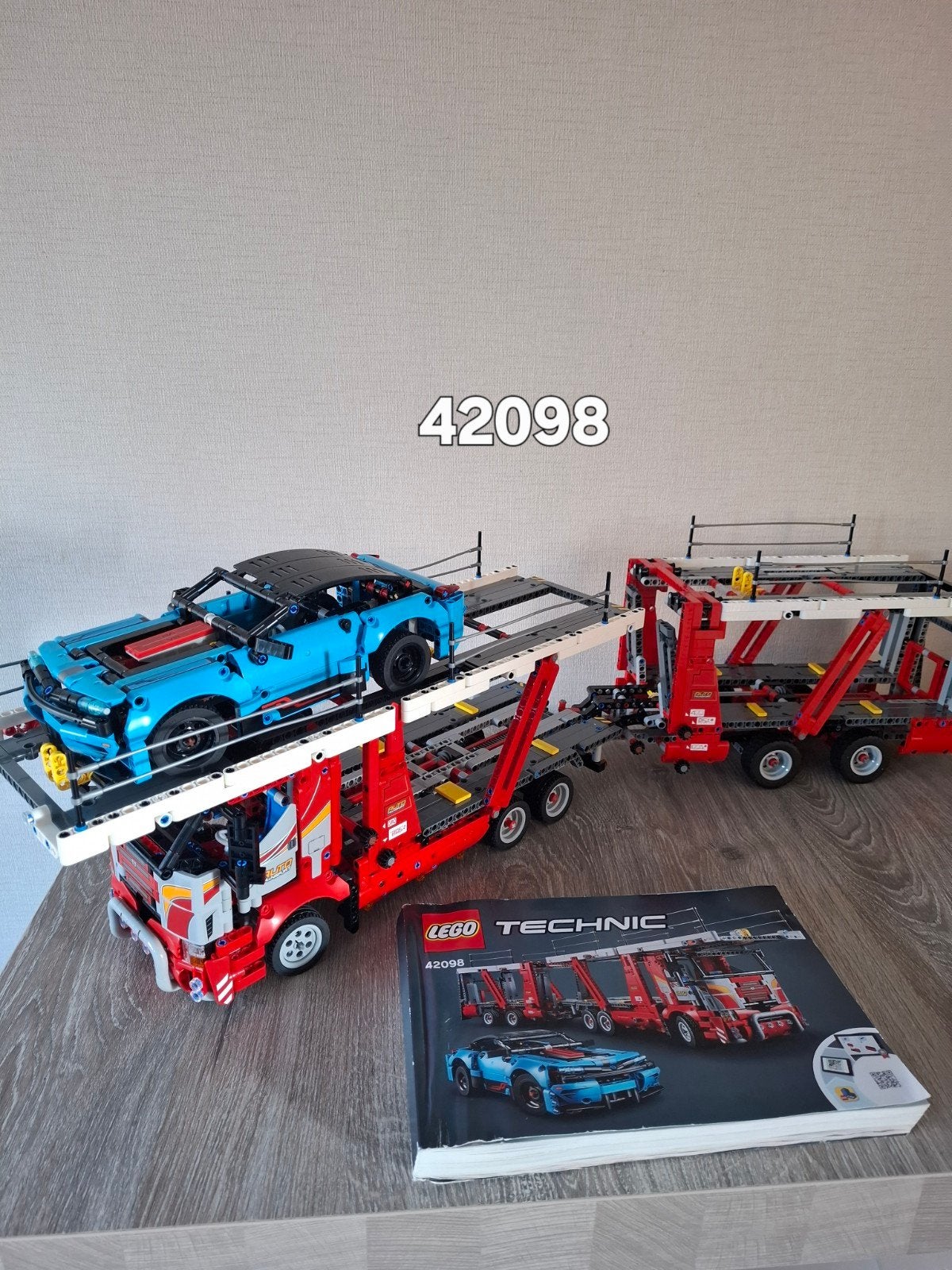 LEGO Technic 42098 Autotransporter met Chevrolet Corvette, Ophalen of Verzenden, Zo goed als nieuw