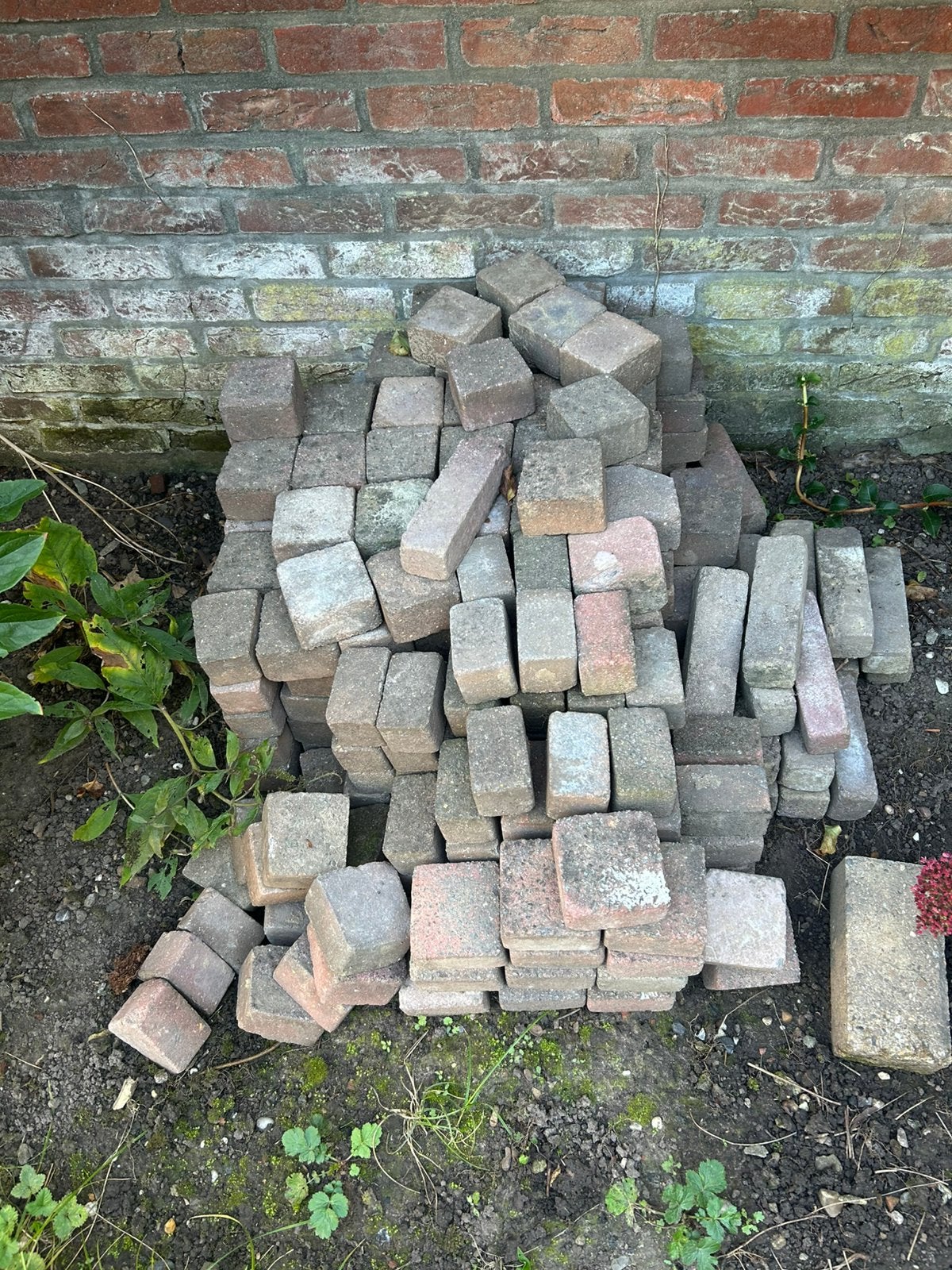 Klinkers af te halen, Tuin en Terras, Ophalen, Zo goed als nieuw, Beton, Klinkers