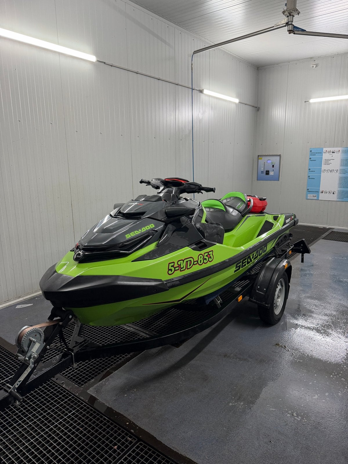 Sea-Doo RXT-X RS 300, Ophalen, Zo goed als nieuw, Benzine, 200 pk of meer