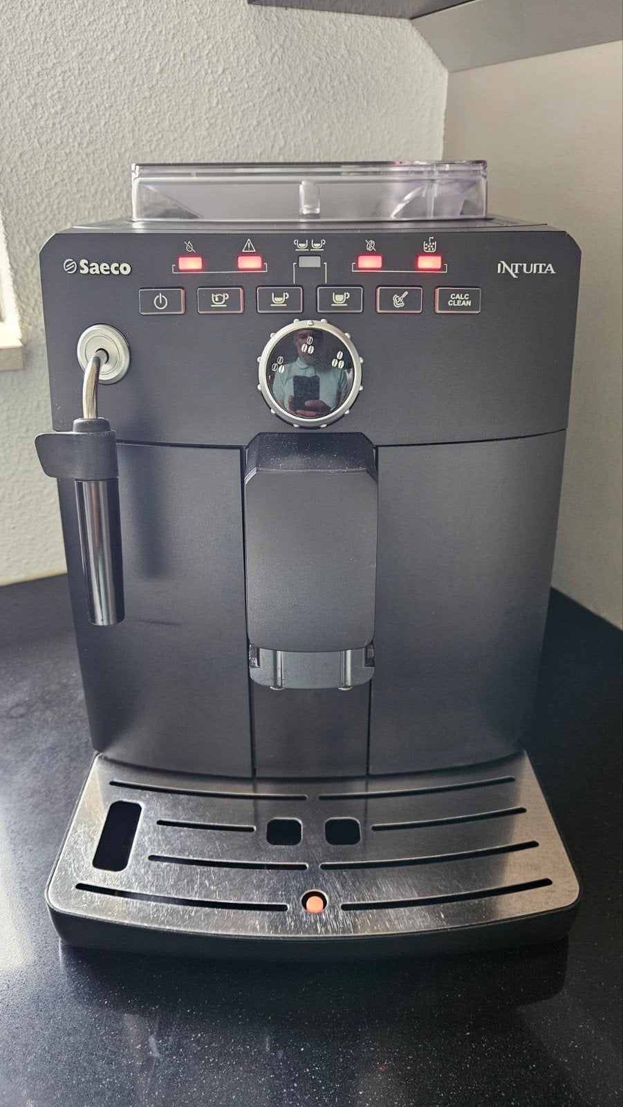 Saeco Intuita HD 8750 volautomatische espressomachine, Witgoed en Apparatuur, Koffiezetapparaten, Gebruikt, Espresso apparaat