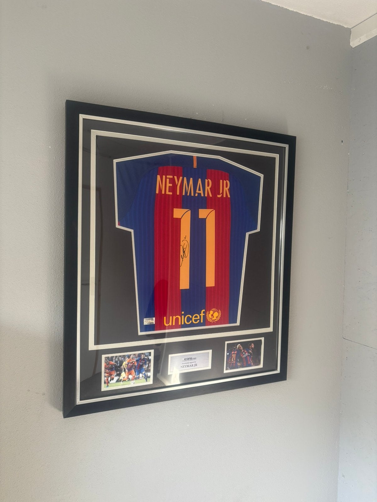 Neymar Jr gesigneerd Barcelona shirt ingelijst, Buitenlandse clubs, Shirt, Ophalen of Verzenden, Zo goed als nieuw