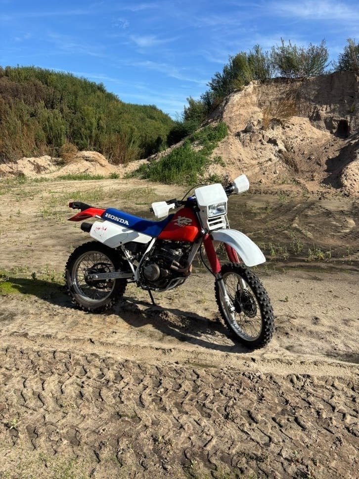 Honda XR250R 1988, met kenteken, Motoren, 250 cc, Gebruikt, Particulier, Enduro
