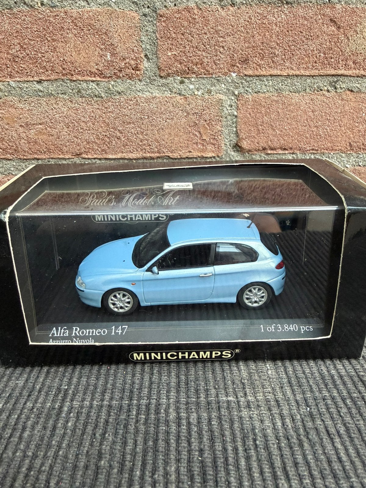 1:43 Minichamps Alfa Romeo 147 (azurro nuvola) …. 35,-, Ophalen of Verzenden, Zo goed als nieuw, Auto, MiniChamps
