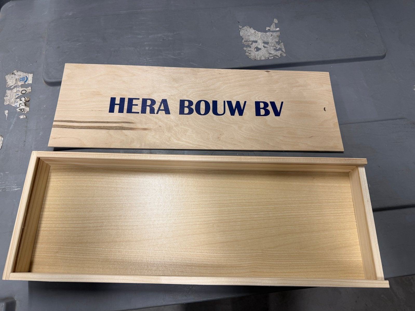 Houten doosje, Ophalen, Zo goed als nieuw