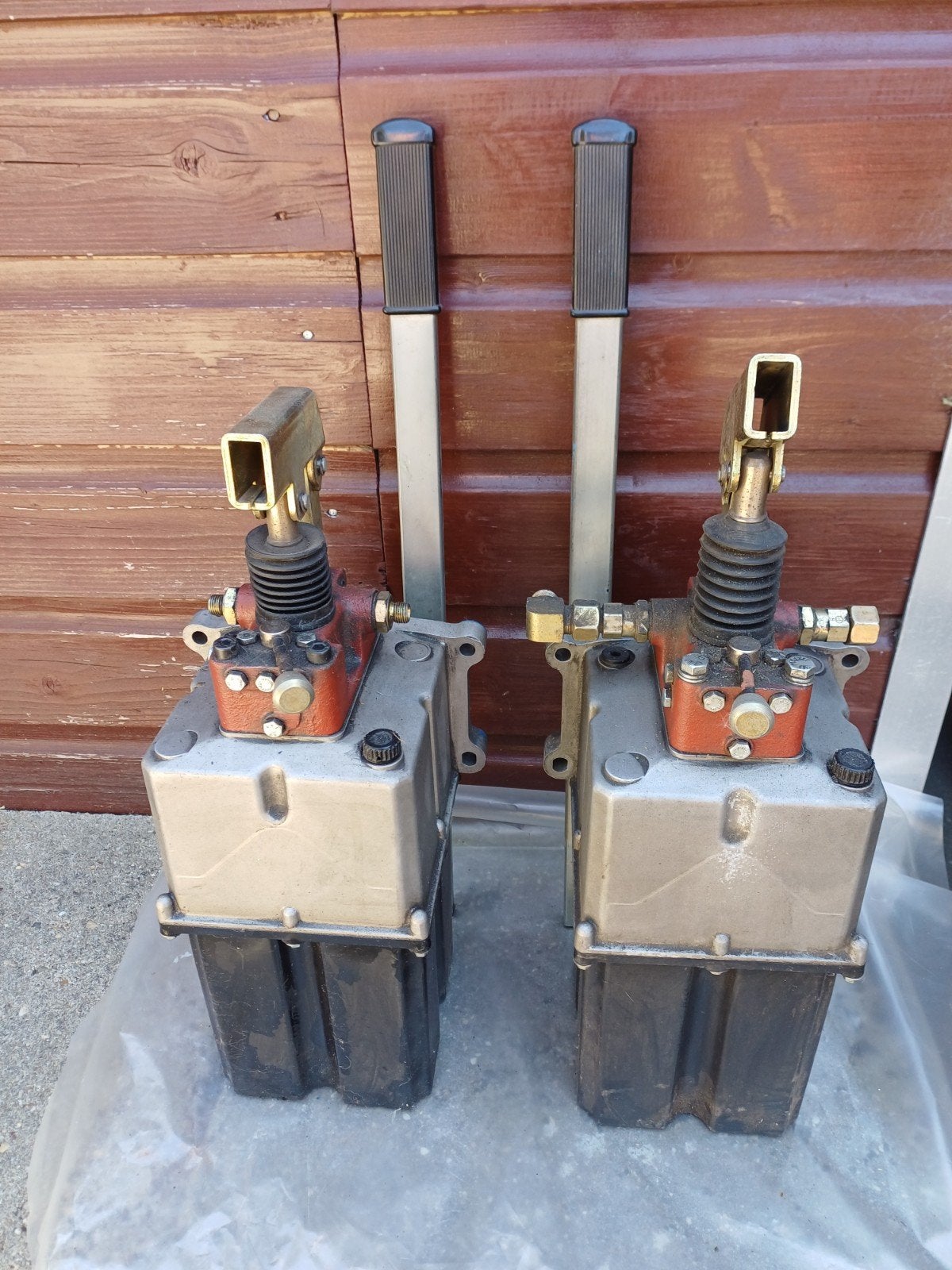 Hydraulische handpompen (2 stuks), Ophalen, Gebruikt