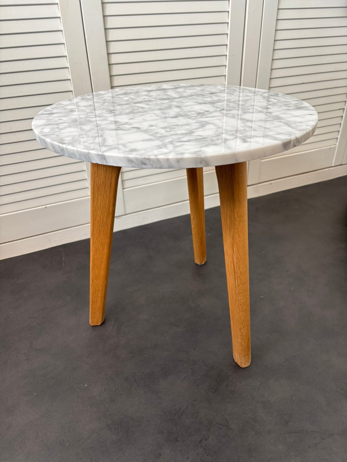 Bijzettafel merk Zuiver, Minder dan 55 cm, Rond, Zo goed als nieuw, Ophalen