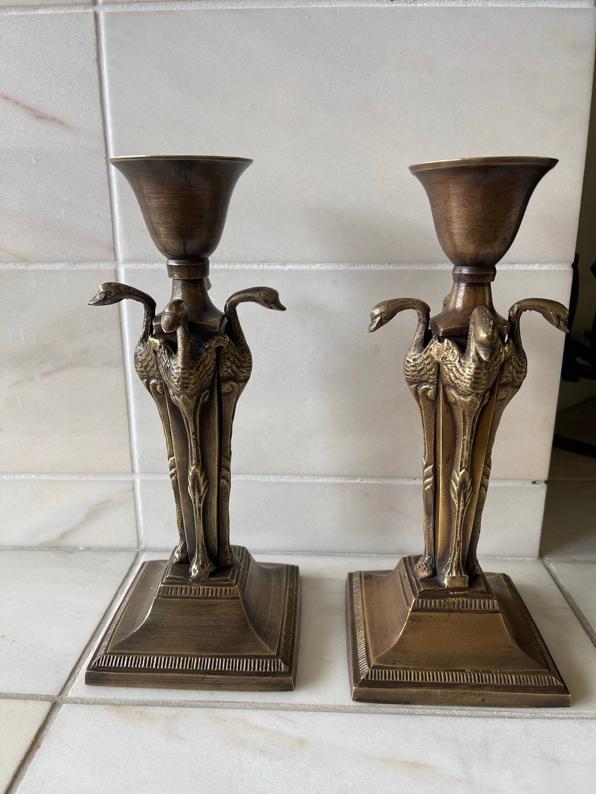 Prachtige klassieke kandelaren met zwanen decoratie, Ophalen of Verzenden, Koper of Brons