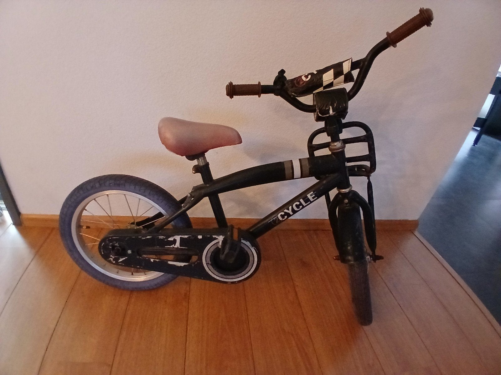 Kinderfiets 16 inch met zijwieltjes, Fietsen en Brommers, Ophalen, Gebruikt, 16 tot 20 inch, Zijwieltjes