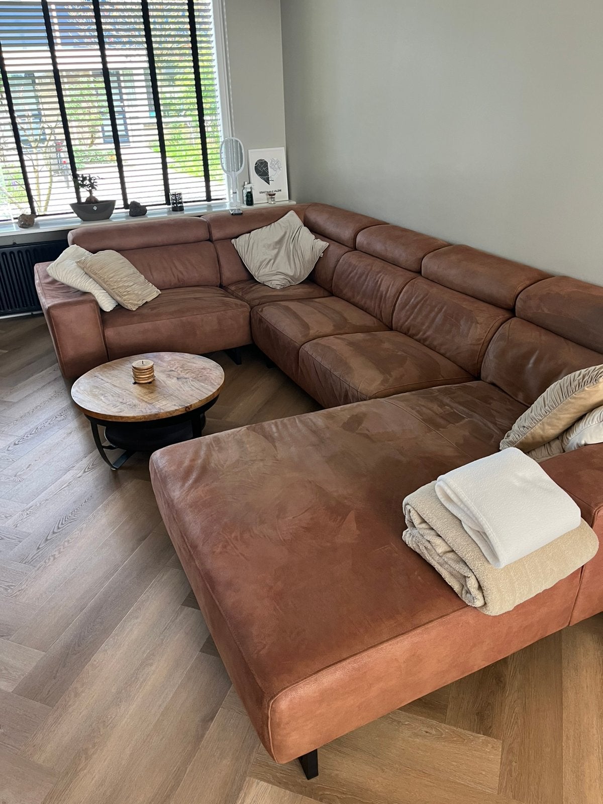 U-bank Richmond Cognac Microleder - Woonsquare, Huis en Inrichting, Banken | Bankstellen, Gebruikt, Hoekbank, Vierpersoons of meer