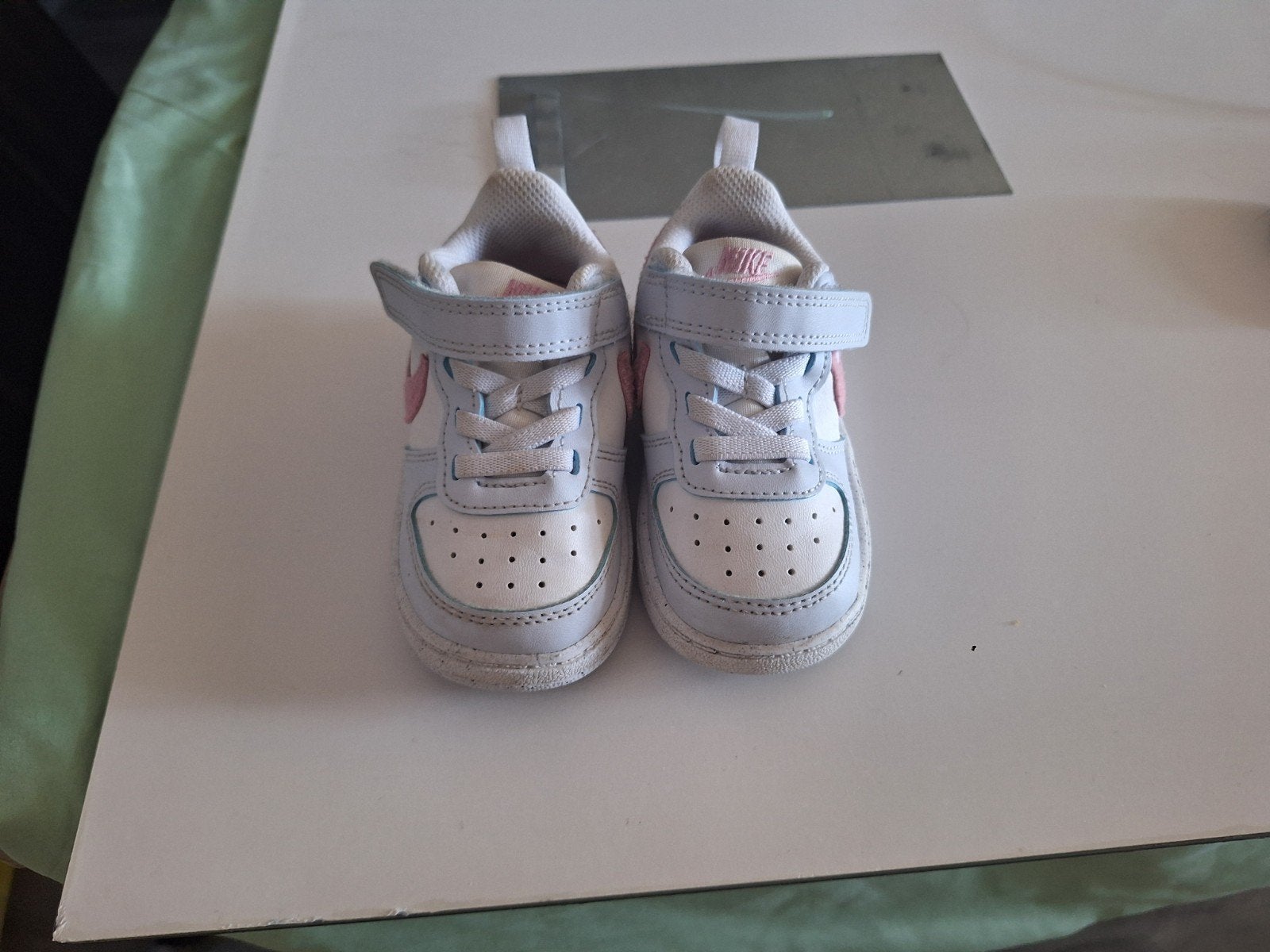 Te koop mooie nike schoentjes, Schoentjes, Meisje, Ophalen of Verzenden, Zo goed als nieuw