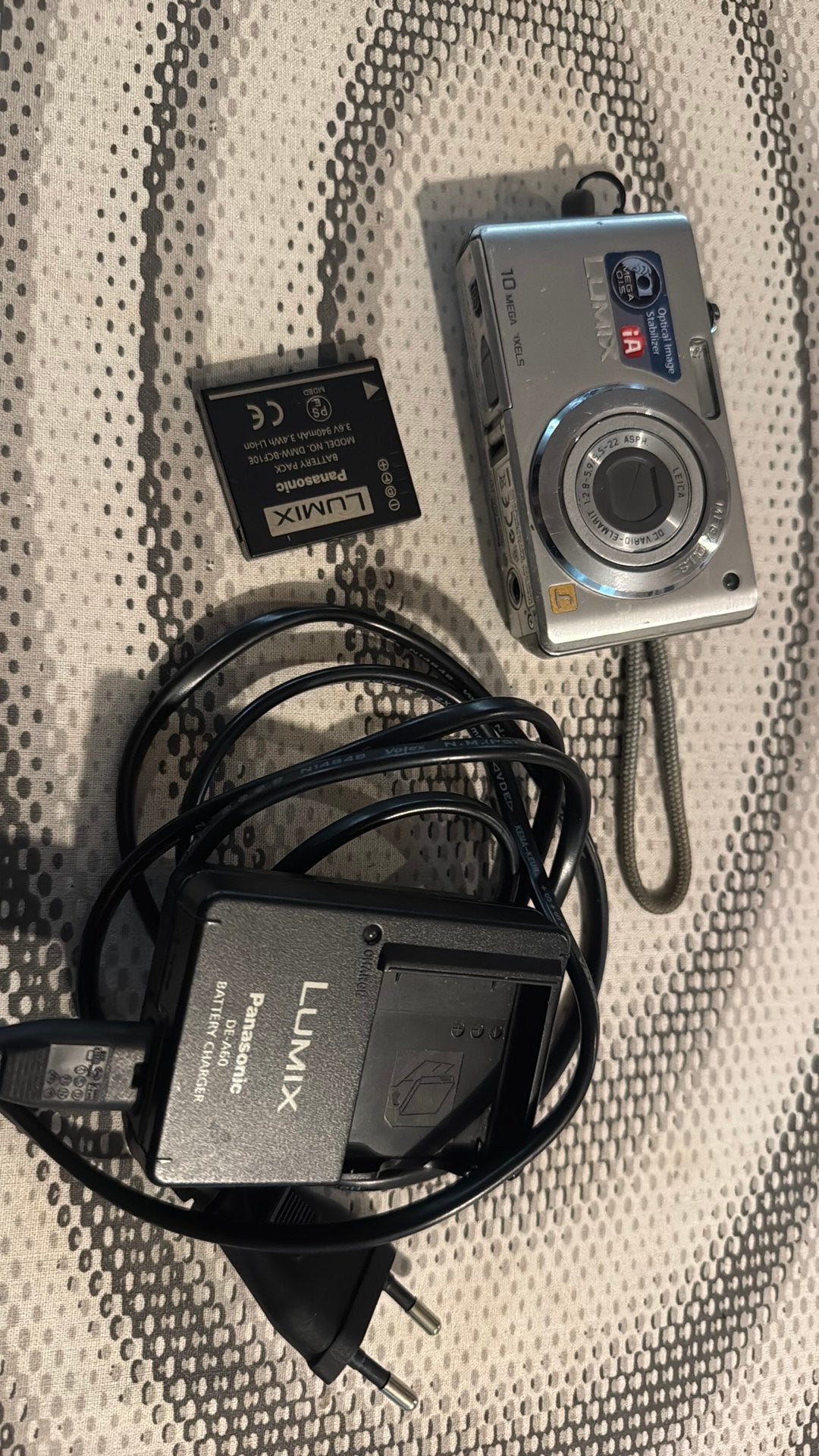 Panasonic Lumix DMC FS7 compactcamera met accu en acculader, Gebruikt, Panasonic, Accu, 10 megapixels