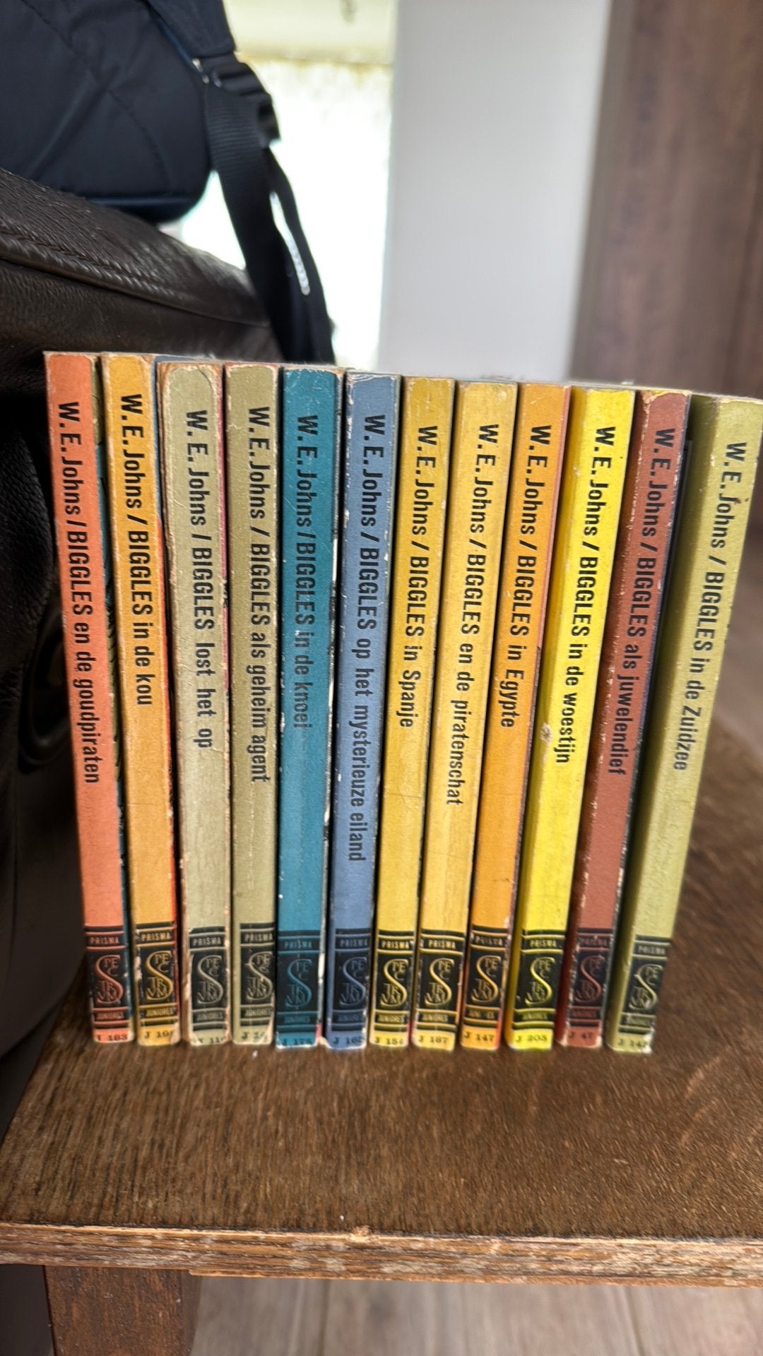 W.E. Johns Biggles Boeken Collectie - 12 Prisma Juniores, Boeken, Ophalen, Gelezen, Fictie