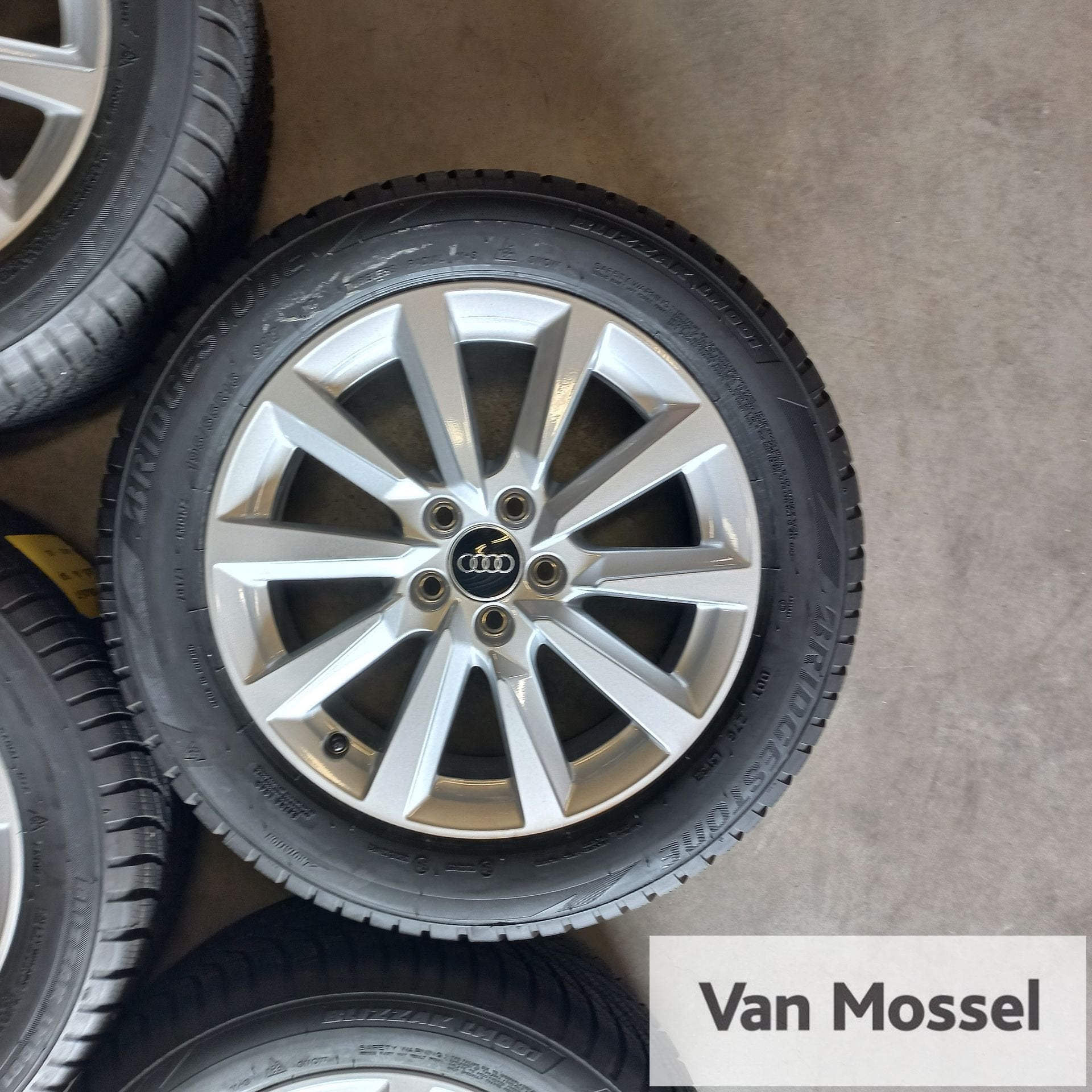 Audi A1 Bridgestone Blizzak LM001 195/55/R16 91V, Gebruikt, -, Banden en Velgen, 195 mm