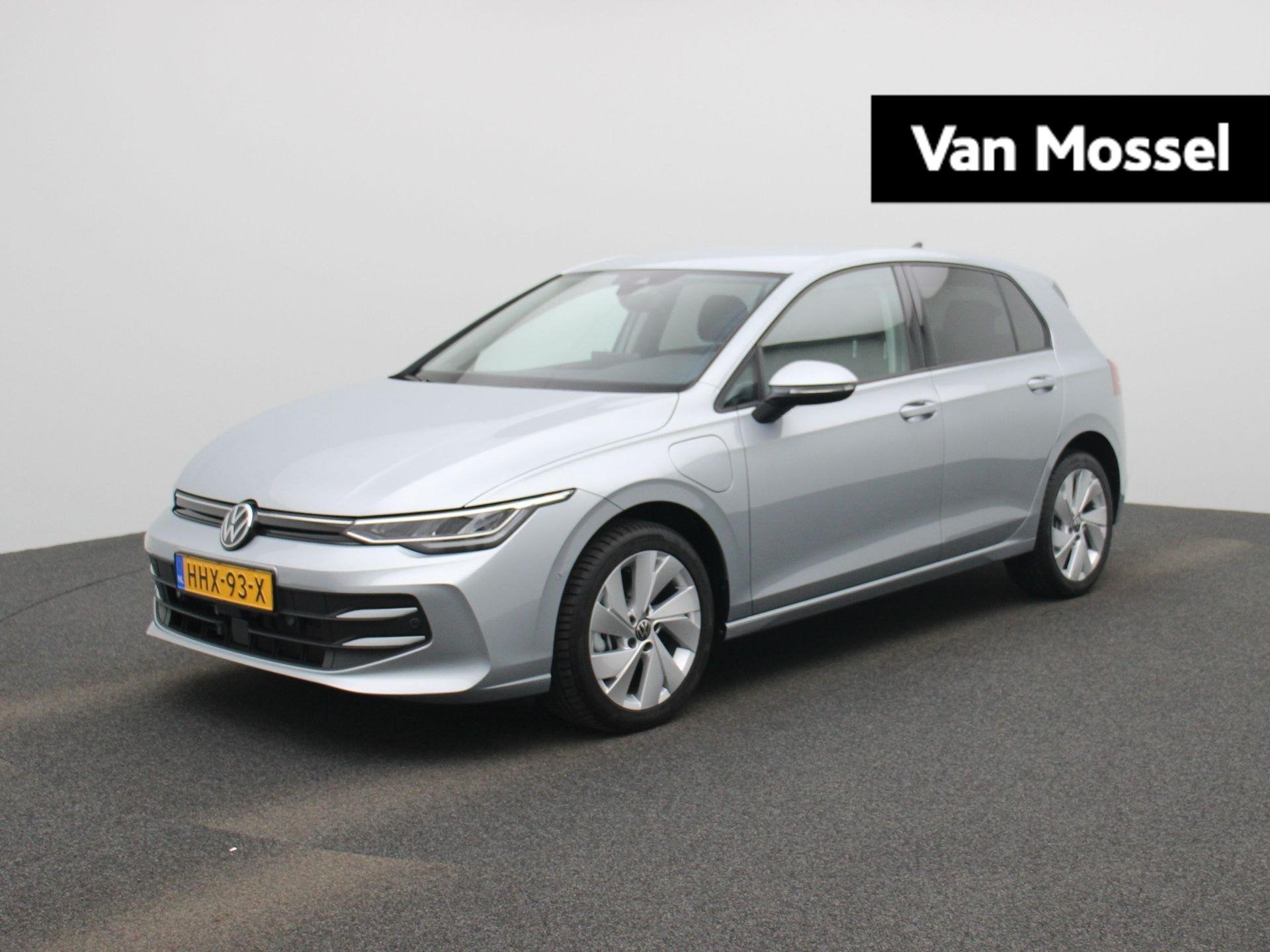 Volkswagen Golf 1.5 eHybrid Life Edition | Navigatie | Draad