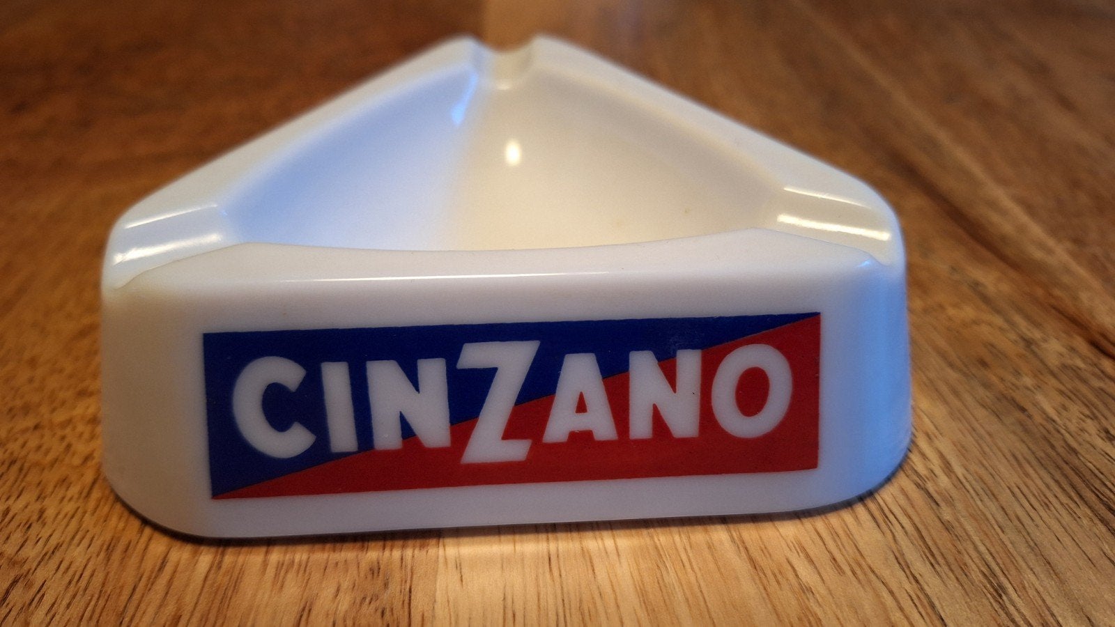 cinzano asbak jaren 60 / 70  mancave vintage reclame, Ophalen of Verzenden, Gebruikt, Gebruiksvoorwerp