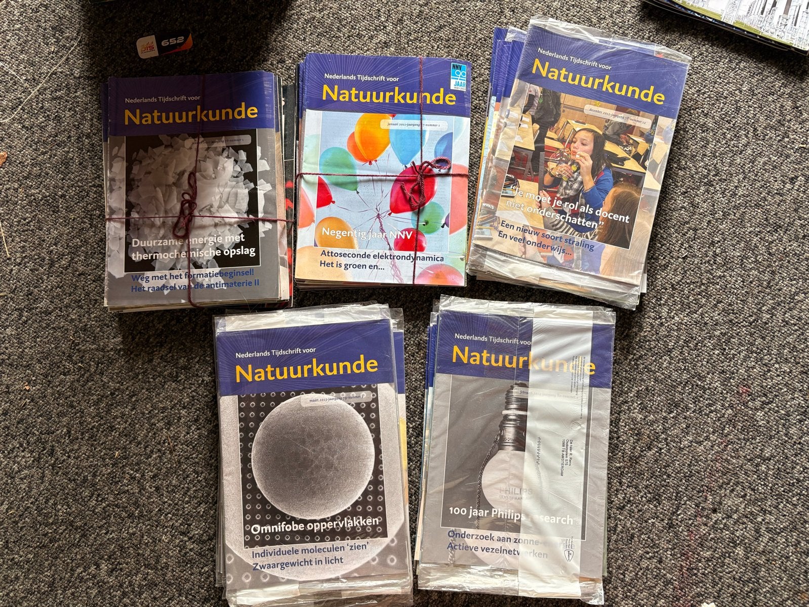 Nederlands Tijdschrift voor Natuurkunde - GRATIS, Ophalen of Verzenden, Zo goed als nieuw, Wetenschap en Natuur